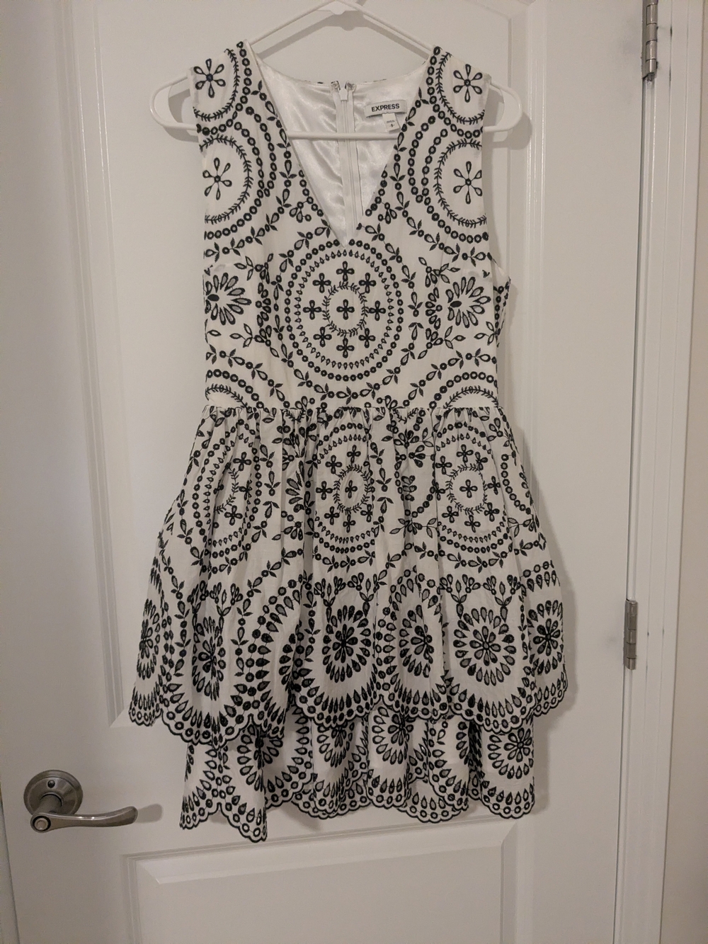 Express White and Black Embroidered Sleeveless Dress